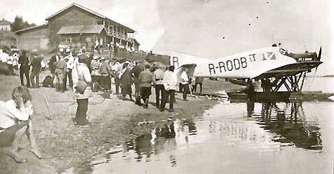 Прибытие первого самолета в Республику Коми